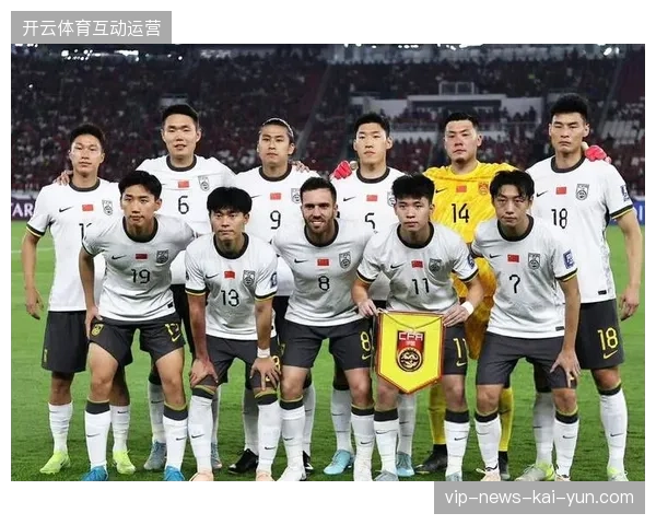 国足锋线把握机会能力提升，但朱辰杰领衔的后防线仍存在注意力不集中的问题